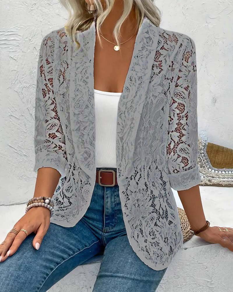 Deslumbra | Blazer negro con encaje