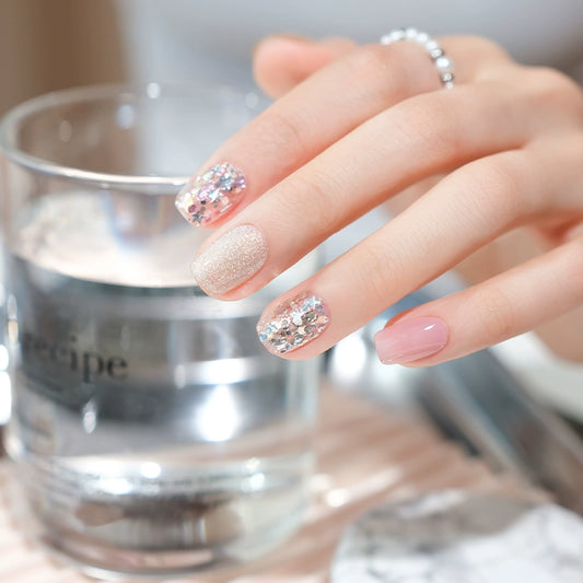 Out-Shine | Uñas blanqueadoras, sencillas y versátiles