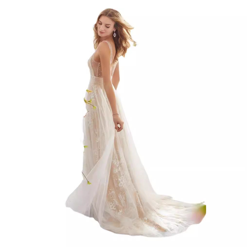 Out-Shine | V-Neck Sleeveless Lace Wedding Dress