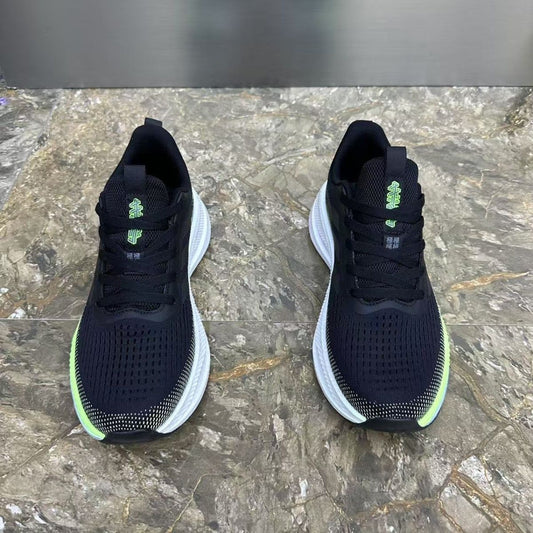 Brilla con luz propia | Zapatillas de running de alto rendimiento para mujer con amortiguación reactiva