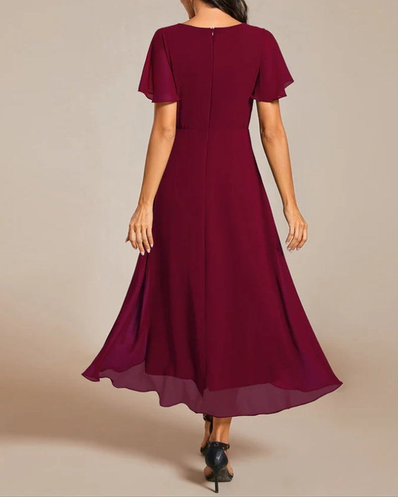 Out-Shine | Dress with V-neck and ruffle sleeves