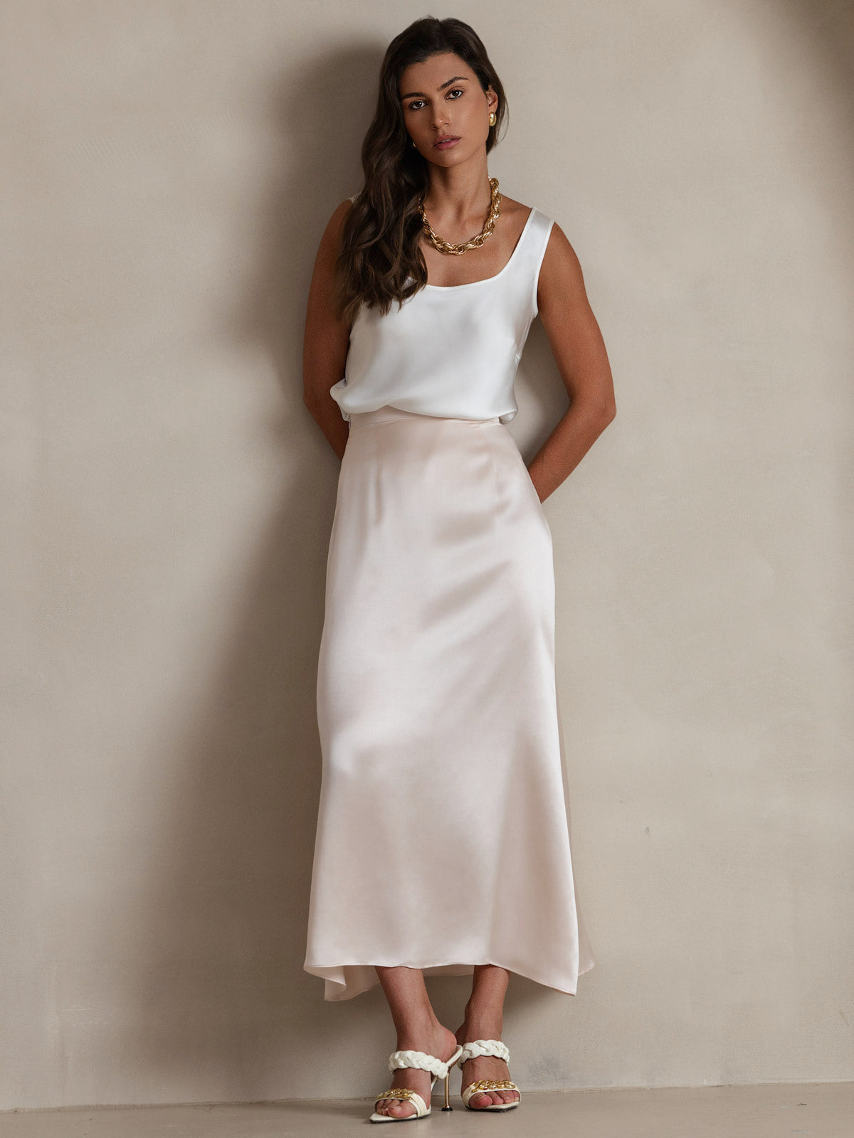 Deslumbra | Top de tirantes de seda con escote redondo