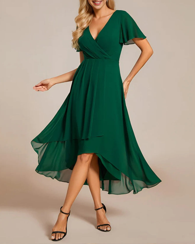 Out-Shine | Dress with V-neck and ruffle sleeves