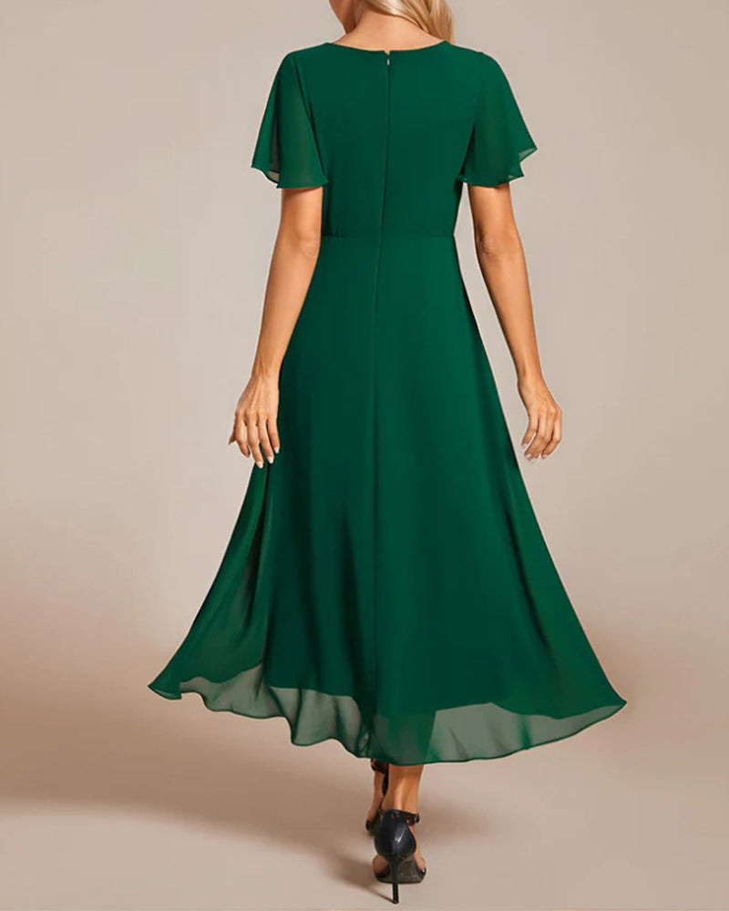 Out-Shine | Dress with V-neck and ruffle sleeves