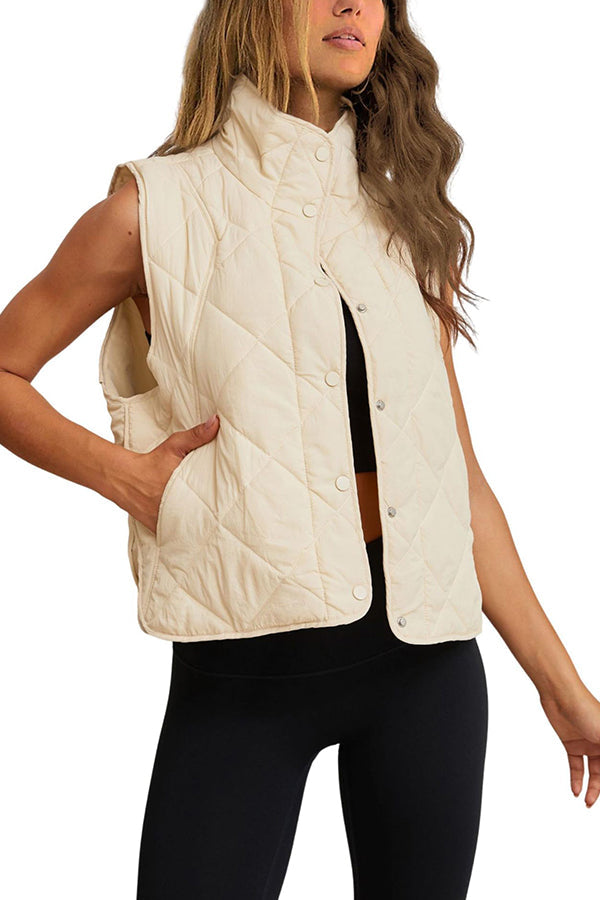 Brilla | Chaleco ligero de algodón con cuello alto y botones