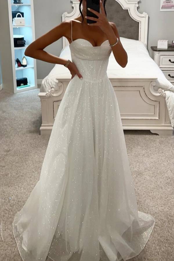 Deslumbra | Vestido de gala brillante con encaje