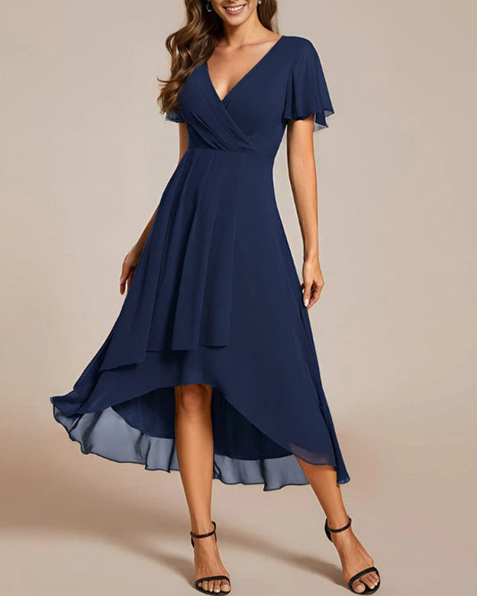 Out-Shine | Dress with V-neck and ruffle sleeves