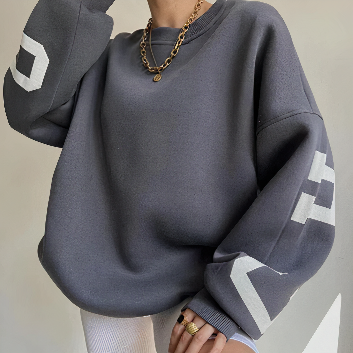 Out-Shine | Pullover With Letter Print