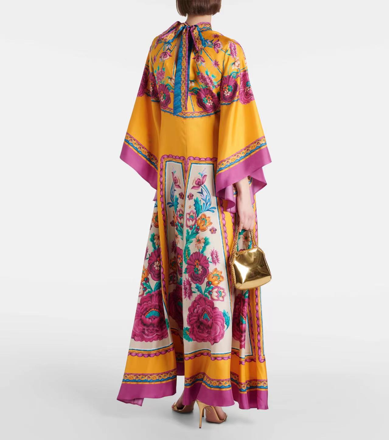 Out-Shine | Printed Three-Quarter Dress