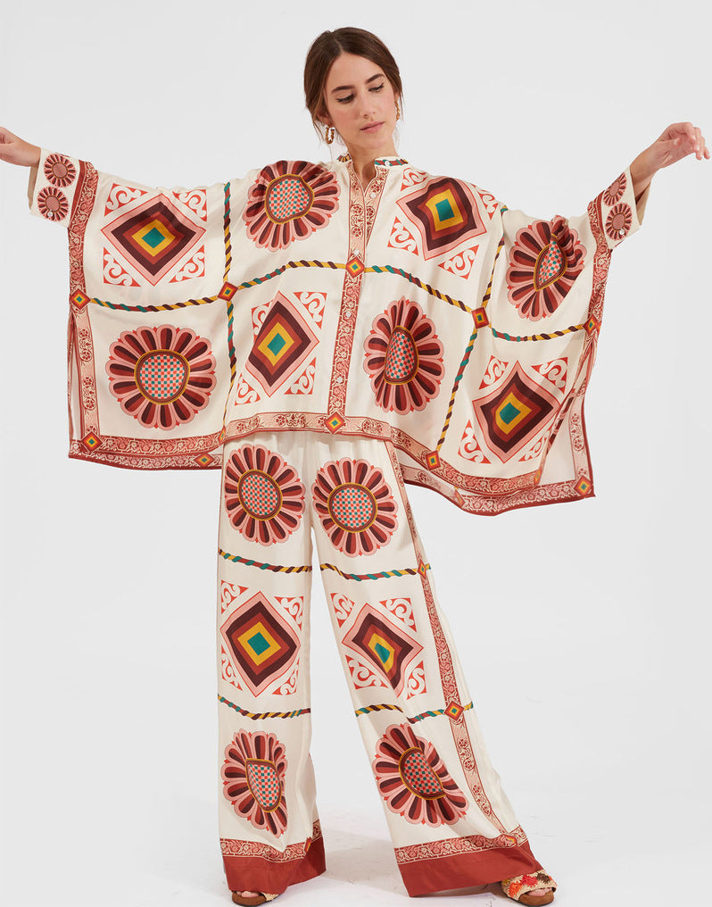 Deslumbra | Conjunto de blusa y pantalón con cuello alto 