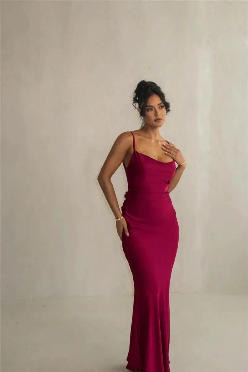 Deslumbra | Vestido de satén con flores