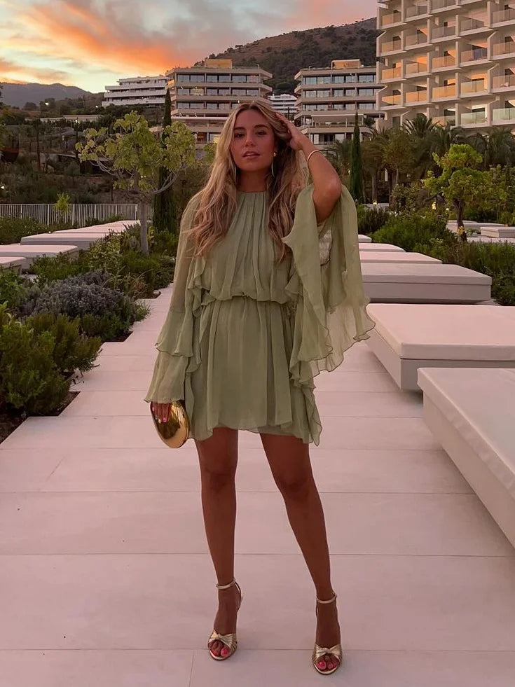 Deslumbra | Minivestido de terciopelo con aberturas