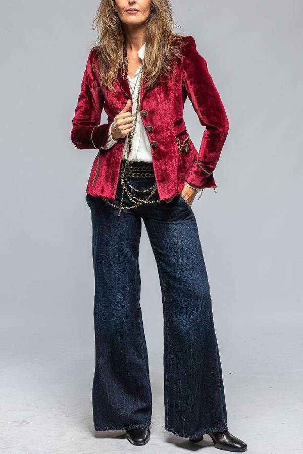 Brillar con luz propia | Blazer dorado de terciopelo de manga larga con bolsillos