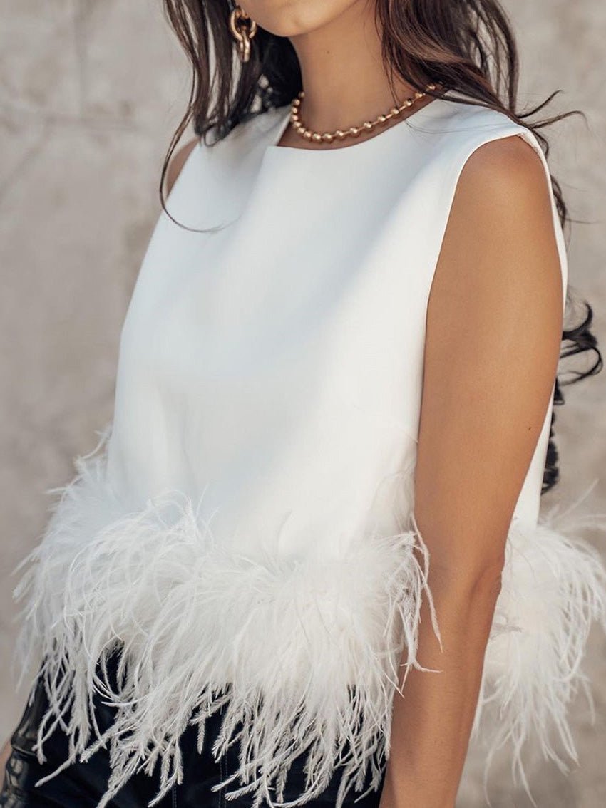 Deslumbra | Top corto de manga corta con panel y plumas para mujer