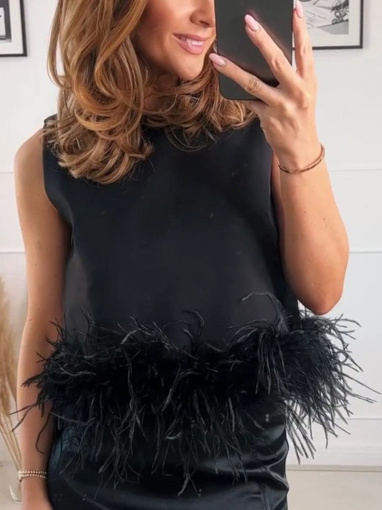 Deslumbra | Top corto de manga corta con panel y plumas para mujer